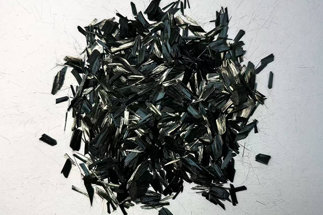 短切碳纤维.png